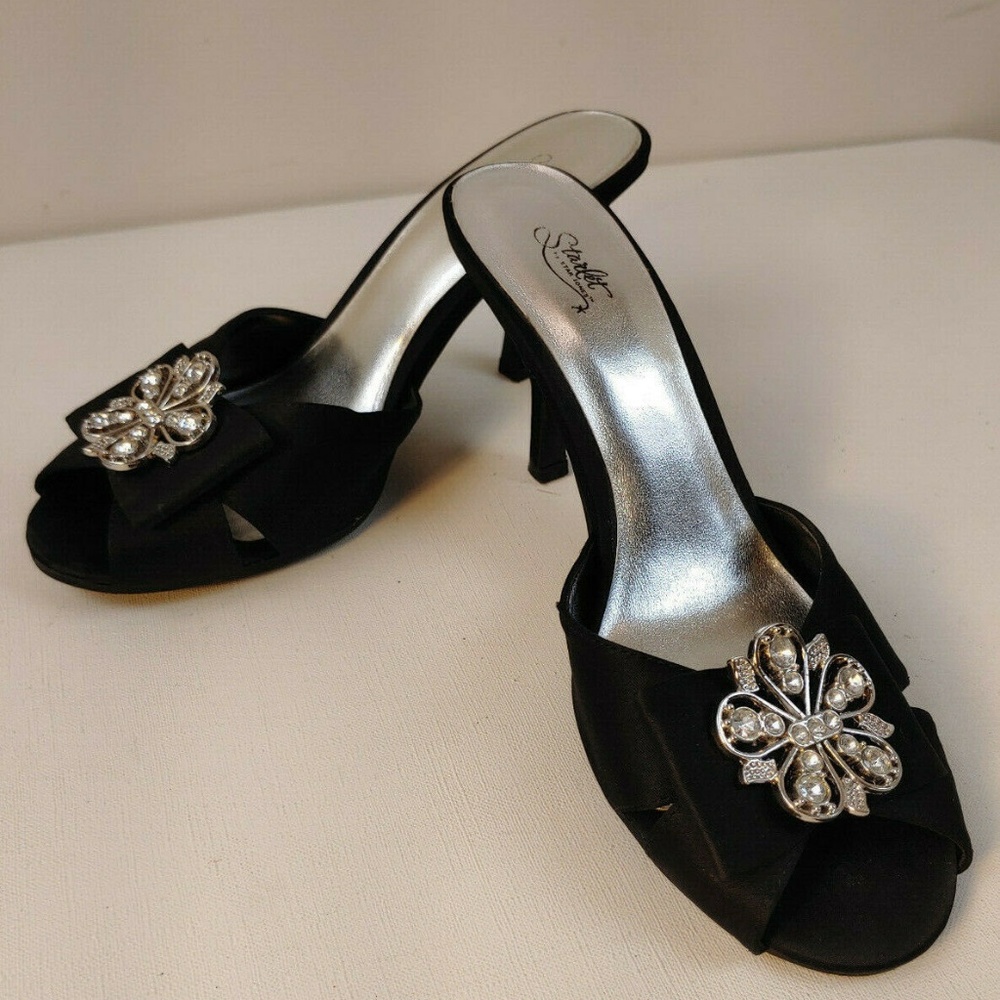 Elegant Black Heels with Embellished Detail